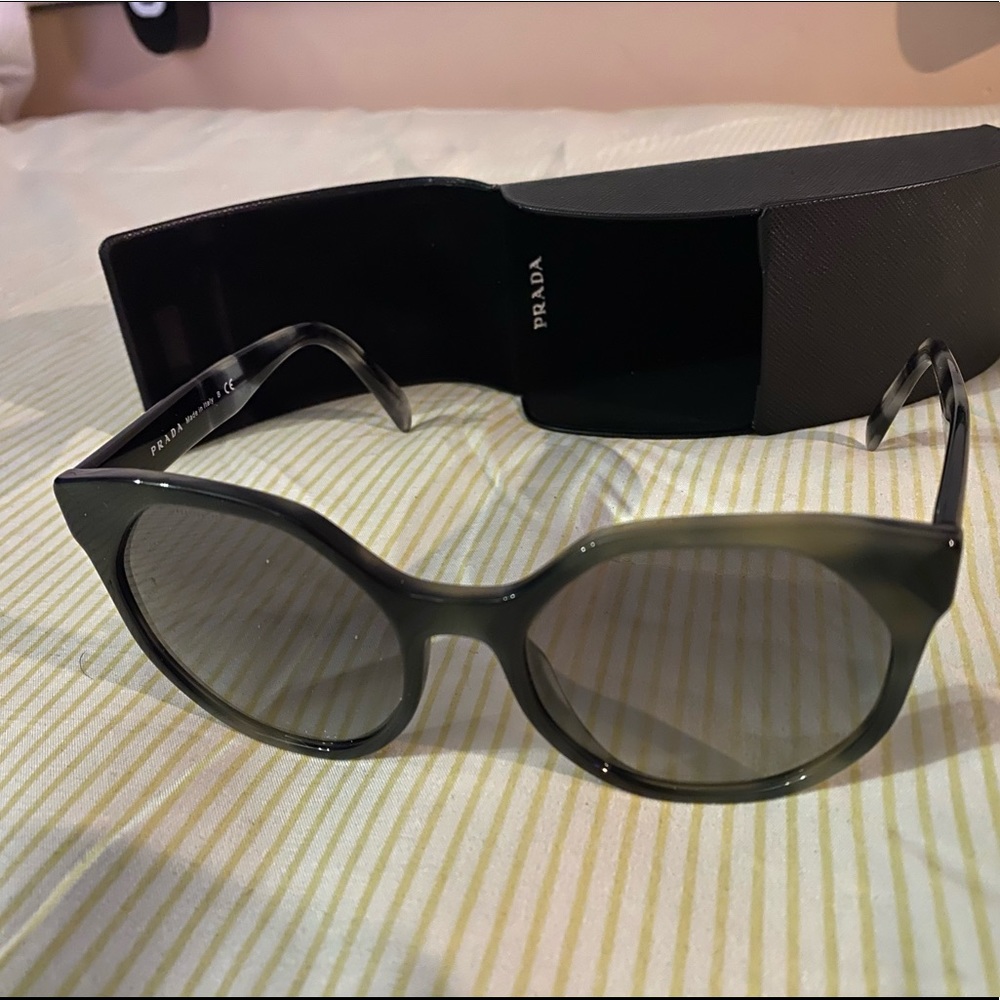 Prada Sunglasses (Excellent Condition)